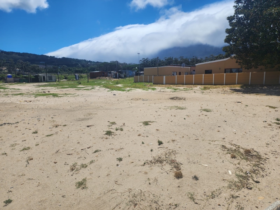 0 Bedroom Property for Sale in Sir Lowrys Pass Village Western Cape